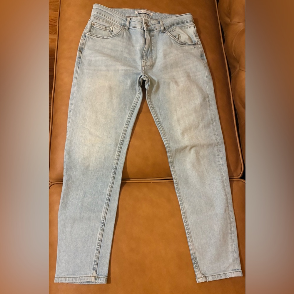 Zara Light Wash Skinny Jeans
